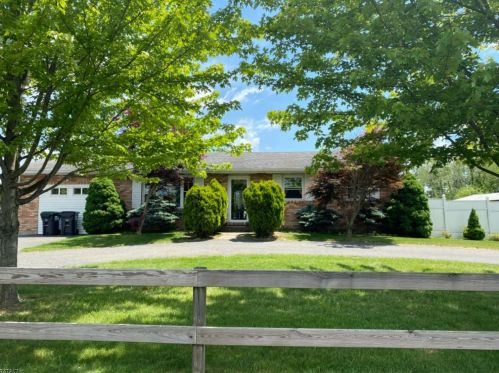 562 County Road 519, Belvidere, NJ 07823-2636