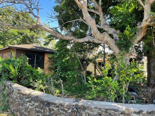 99-180 Lalani St, Aiea, HI 96701