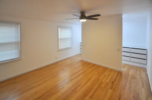 1728 Eden Pl, Milwaukee WI  53235-3645 exterior