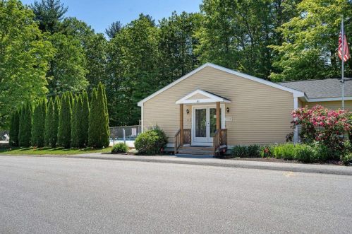 34 Whitewater Dr, Concord NH  03303-1557 exterior