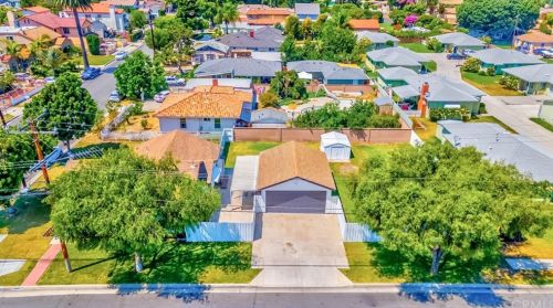 10307 Park St, Bellflower CA  90706-6028 exterior