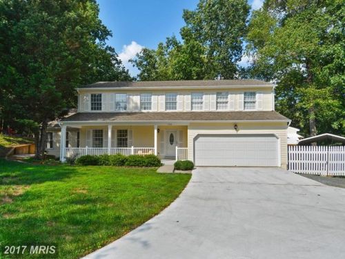 1346 Grant St, Herndon, VA 20170-3009