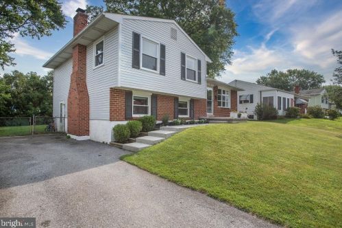 27 Bellamy Dr, New Castle, DE 19720-2376