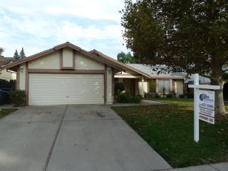 7609 Ambrose Way, Sacramento, CA 95831-4221