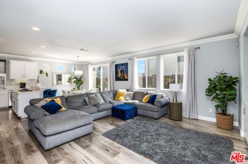 17524 Persimmon Dr, Long Beach, CA 90746-7478