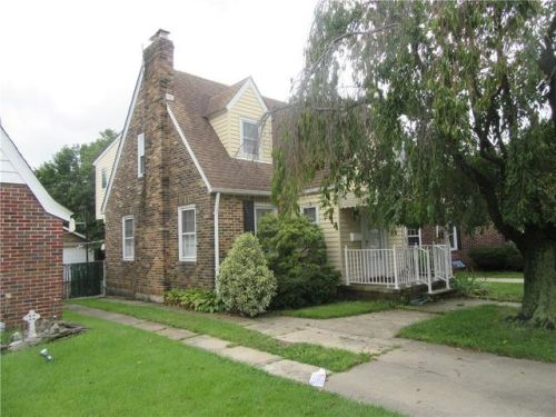 167 Clinton St, Woodbridge, NJ 07095-1736