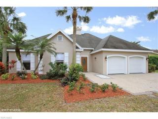 2650 Outrigger Ln, Naples, FL 34104-6909