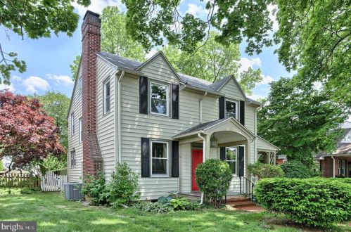 123 Parker St, Carlisle, PA 17013-2821