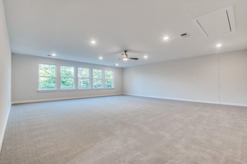 315 Oakcrest Dr, Richardson TX  75080-2520 exterior