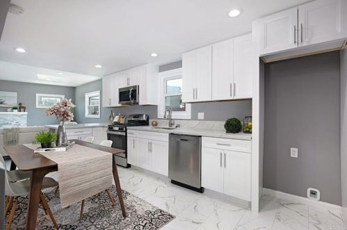 4762 Castle Ave, San Diego CA  92105-2913 exterior