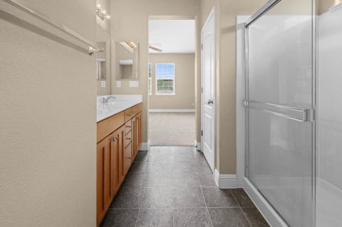 576 Bramblewood Ave, Lathrop CA 95330-9370 exterior