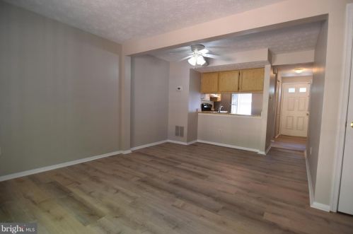 8347 Wind Fall Rd, Springfield VA  22153-3862 exterior