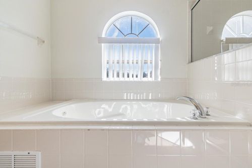 200 Albany Dr, Kissimmee FL 34758-2204 exterior