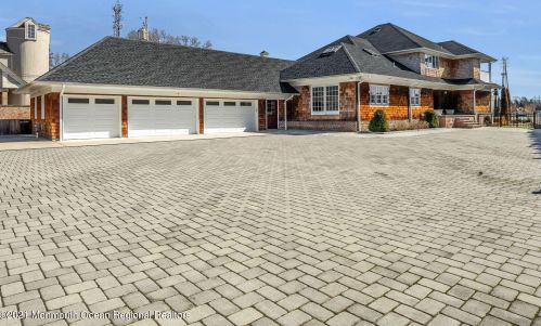 808 Ashley Ave, Brielle, NJ 08730-1702