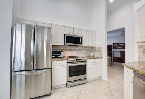 9592 Sandpiper Ln, West Palm Beach FL  33411-6316 exterior