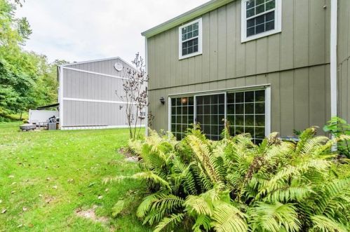 47 New London Ln, Oakmont PA  15139-1100 exterior