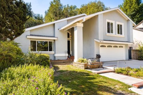 2842 Eucalyptus Pl, Fullerton, CA 92835-3010