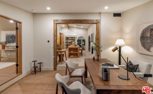 328 Poquito Ln, Topanga CA  90290-3547 exterior