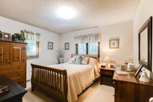 1716 Harrison Ct, Waterford MN  55057-3004 exterior