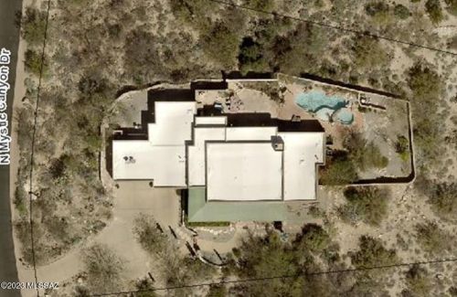 7422 Mystic Cyn Dr, Tucson AZ 85718-7805 exterior