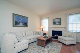 1805 Revere Rd, Danbury, CT 06811-2660