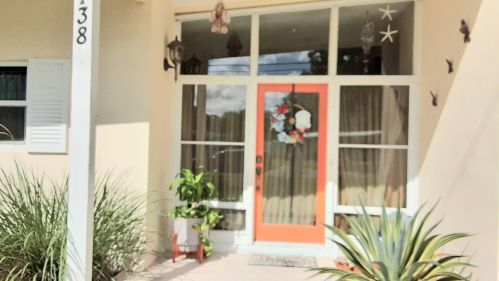 2138 Sunrise Dr, Vero Beach, FL 32962-7118