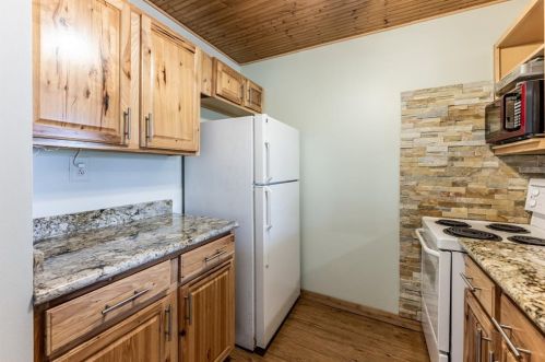 227 Sassafras Dr, Chita TX  75862-6812 exterior