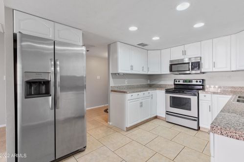 7830 Camelback Rd, Scottsdale, AZ 85251-2257