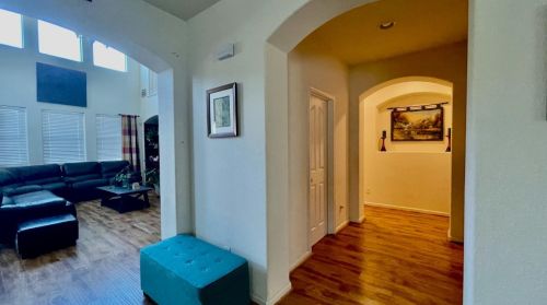 345 Scrub Oak Dr, Lathrop CA  95330-8689 exterior