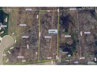 561 48th St, Canton, OH 44706-4451
