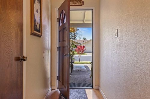 14822 Pueblo Dr, Manteca CA  95336-2550 exterior