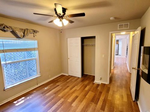 14 Ellie Dr, Santa Rosa CA  95403-1111 exterior
