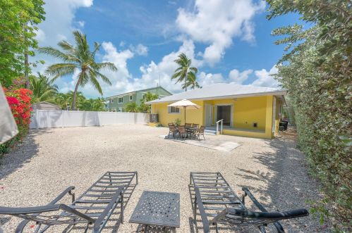 110 Marina Ave, Key Largo FL  33037-4311 exterior