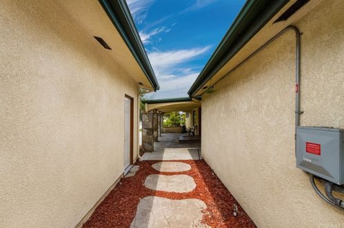 818 South St, Anaheim CA  92805-4415 exterior