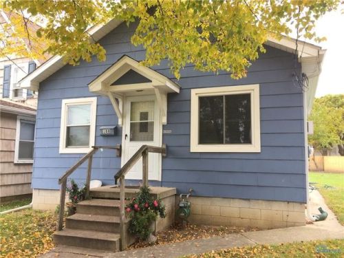 188 Osborne St, Rossford, OH 43460-1237