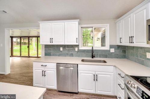 111 Green St, Locust Grove VA  22508-5444 exterior