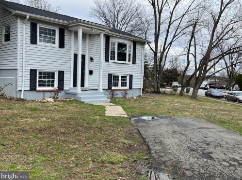 15023 Carlsbad Rd, Woodbridge VA  22193-1605 exterior