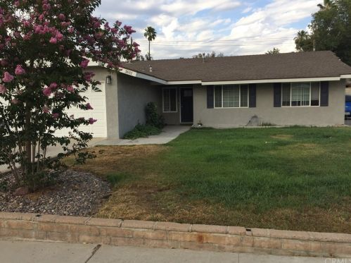 3011 Floravista Ct, Riverside, CA 92503-5402