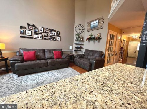 324 Glenn Rose Cir, Norristown PA 19406-1783 exterior