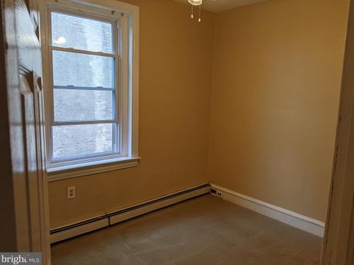 220 Holstein St, Norristown PA  19405-1418 exterior