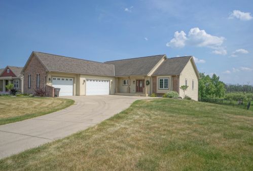 1603 Fox River Run, Mukwonago, WI 53149-7908