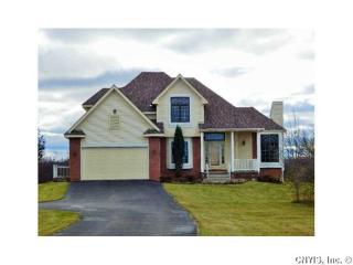 25700 Contessa Ln, Watertown, NY 13601-5814