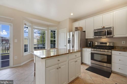 7360 Old Pohick Way, Lorton VA  22079-1564 exterior