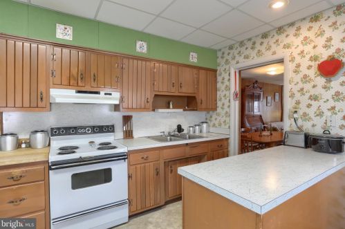 101 Rosanna St, Hummelstown PA  17036-1519 exterior