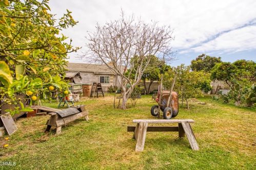 4973 Strickland Dr, Oxnard CA  93036-1052 exterior