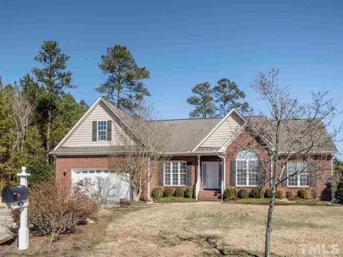 172 Creekwood Cir, Smithfield, NC 27577-9411