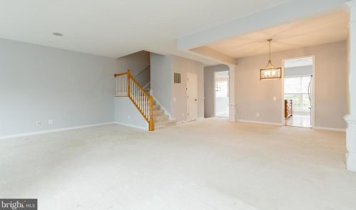 15017 Danube Way, Haymarket VA  20169-3321 exterior