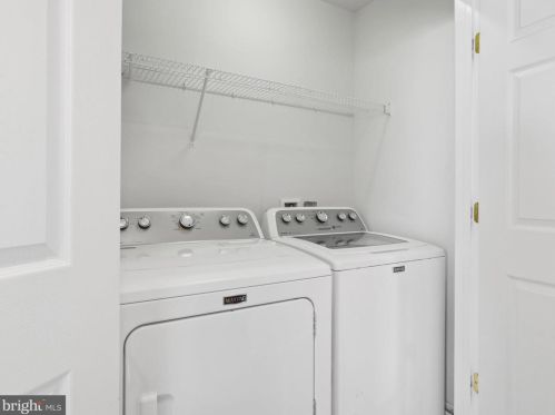 2217 William Harris Way, Woodbridge VA  22191-6381 exterior