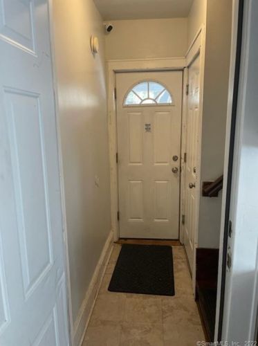624 Bishop Ave, Bridgeport CT  06610-3002 exterior