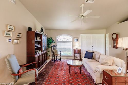 1252 41st St, Cape Coral FL  33909-1201 exterior